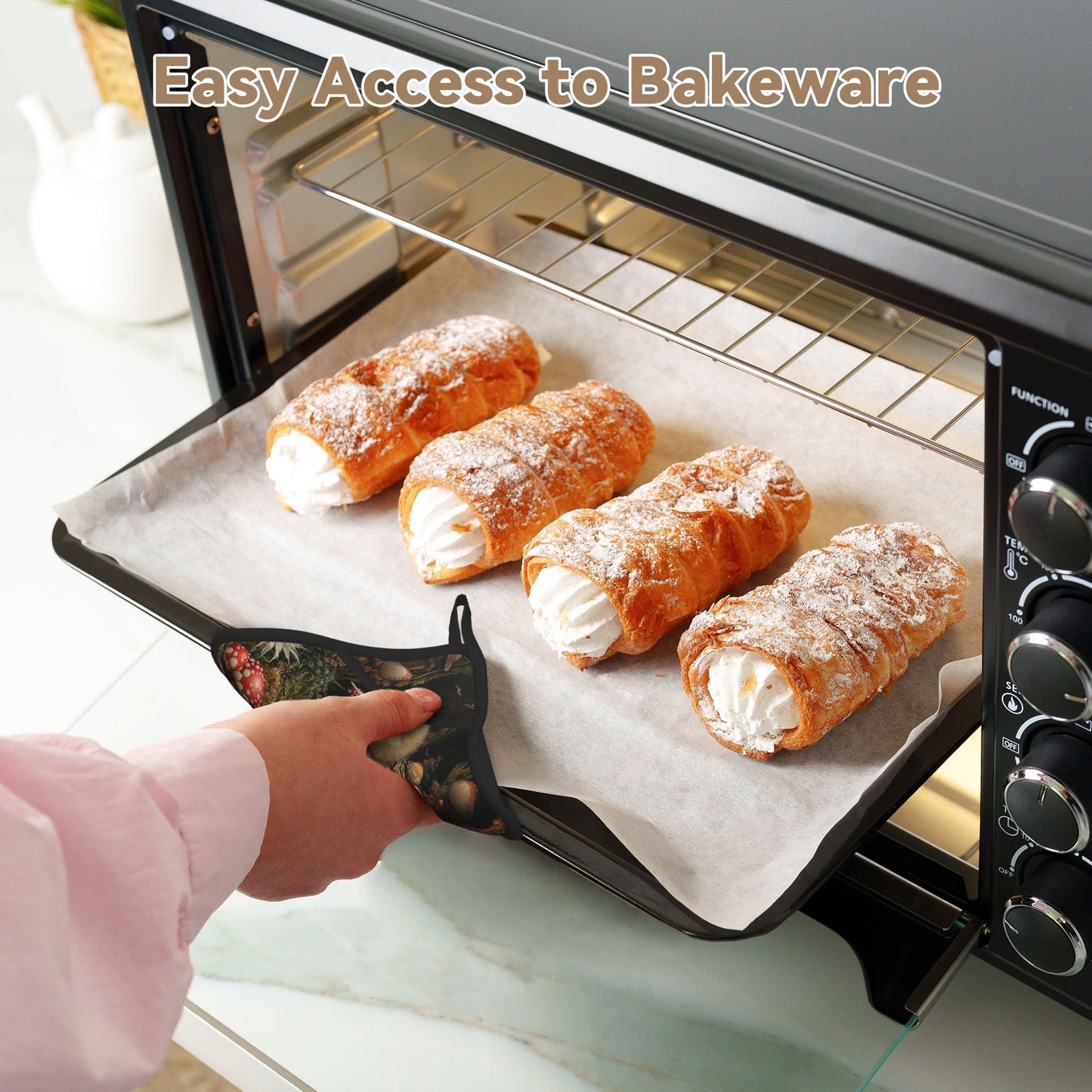 Square Silicone Heat-Resistant Mat with Forest Bird Design – 7.1"x7.1" Non-Slip Insulated Pad for Kitchen & Dining Use